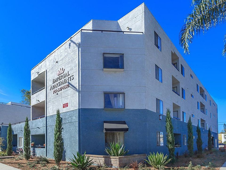 1st image of 1722 N Bush St APT 310