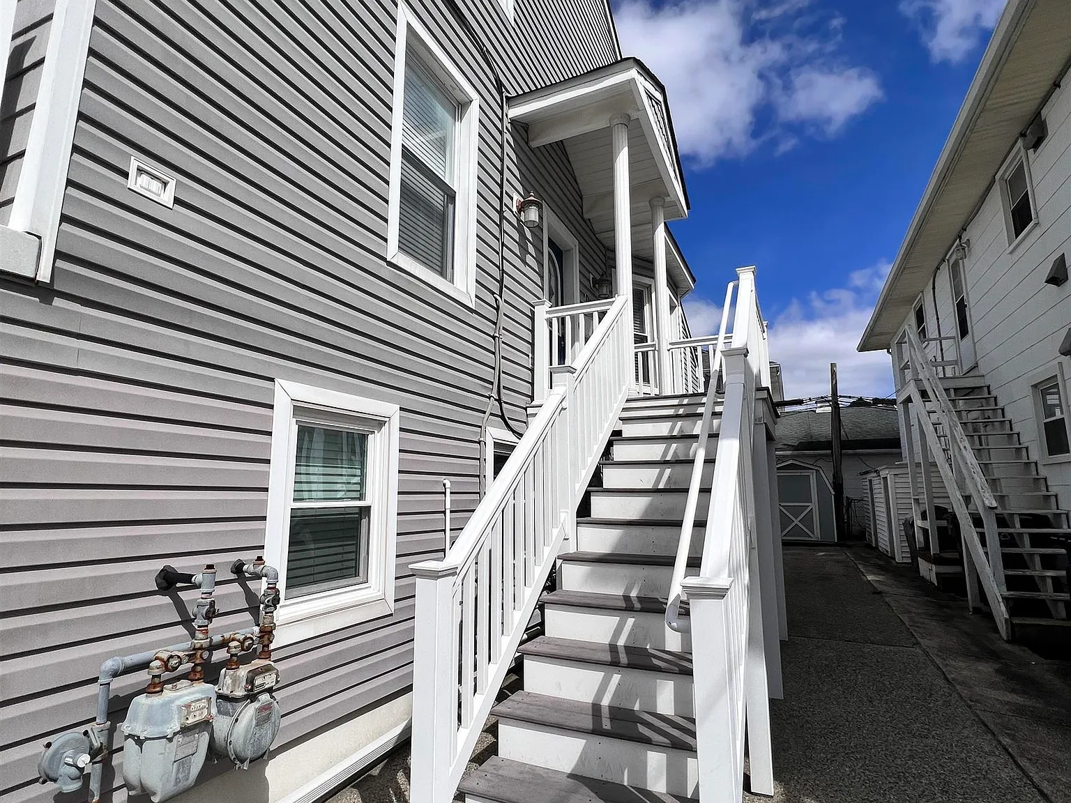 4 bed, 2.0 bath, $2,000 — Photo 4