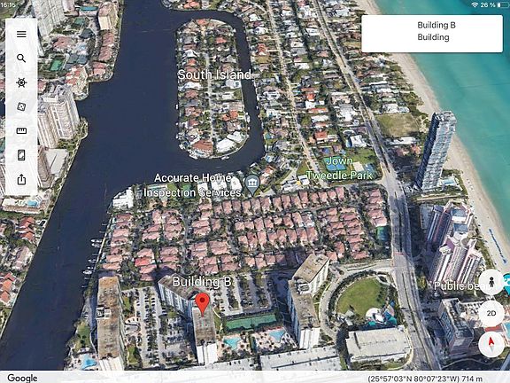 Walking distance to Beach, Parks and Intracoastal