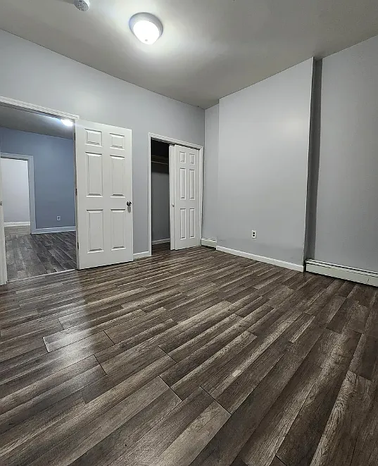 4 bed, 1200 sqft, $2,500 — Photo 4