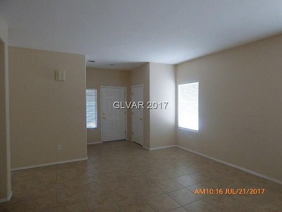 4th image of 2280 Garden City Ave