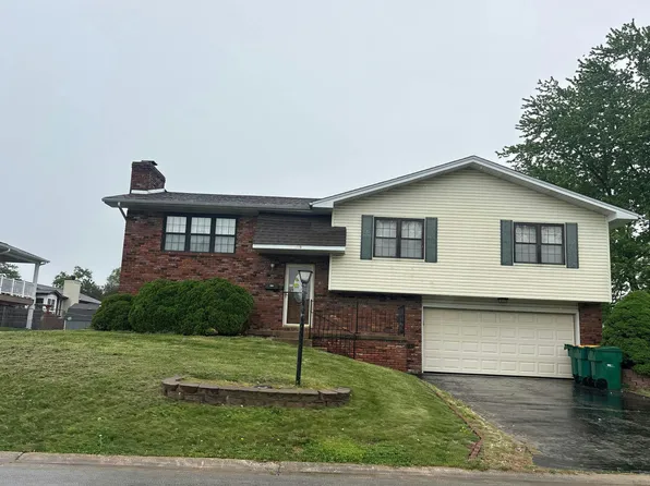 326 Agnes Dr, O Fallon, IL 62269