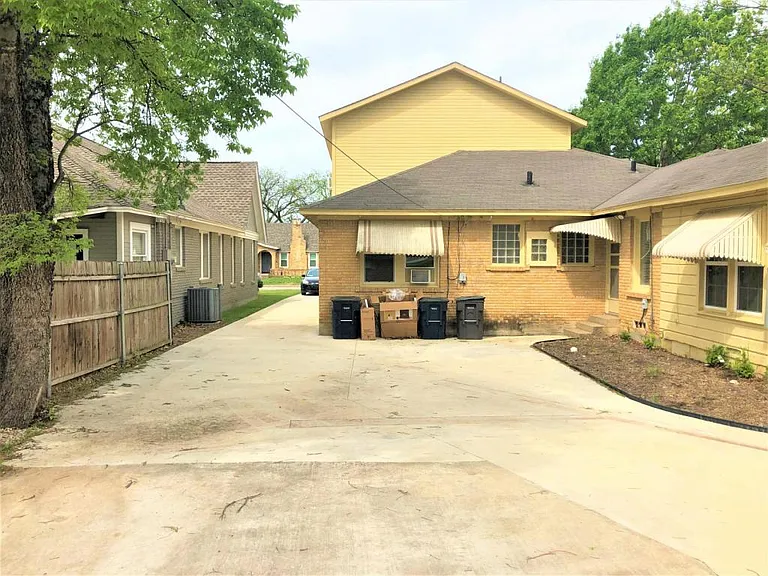 3219 Rogers Ave — Photo 15