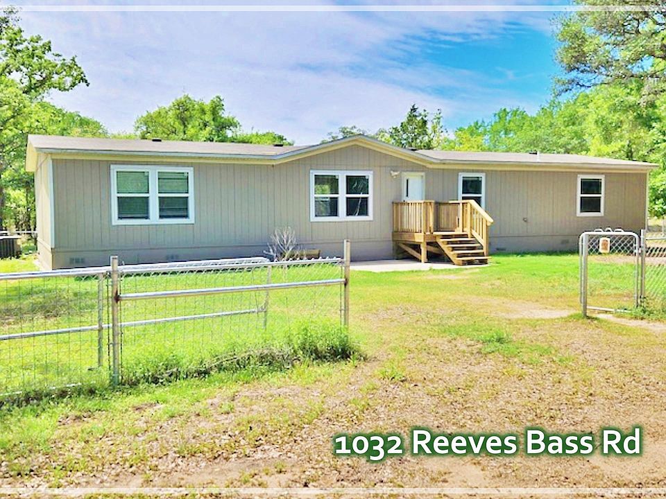 1st image of 1032 Reeves Rd