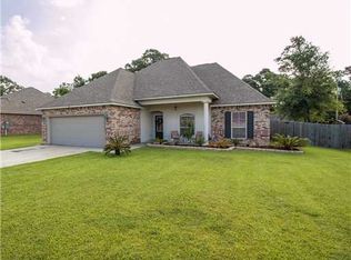 716 Malpass Landing Dr, Biloxi, MS 39531