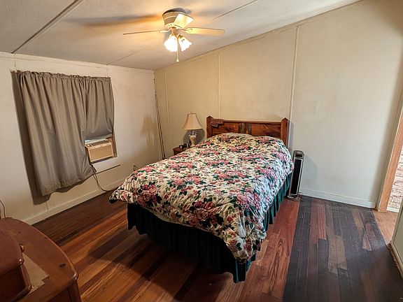 4th image of 1167 Manley Rd