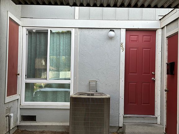 2nd image of 89 Villa Cir