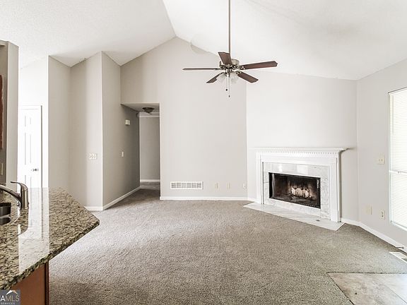 5th image of 4809 Shallow Farm Dr