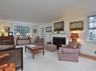 154 Reservoir Rd, Brookline, MA 02467