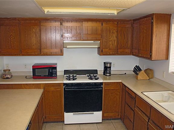 4th image of 2408 Merrill Ave