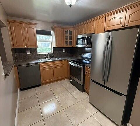 5th image of 4141 NW 90th Ave APT 101