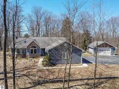 3182 S Candace Ln, Lake Leelanau, MI, 49653