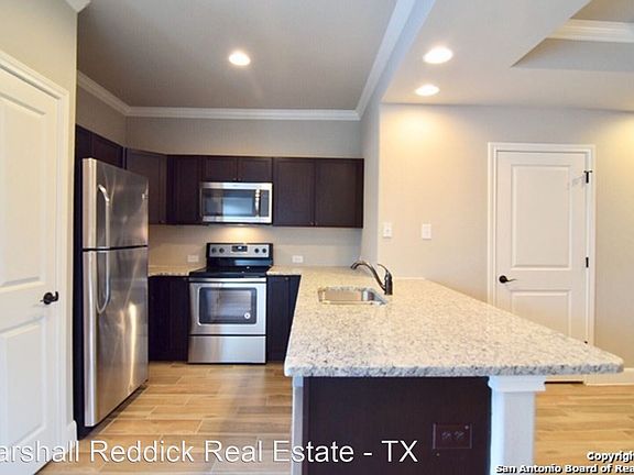 3rd image of 6326 Melanzane Ave #10843750