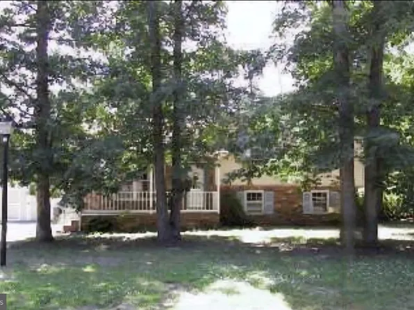 204 Gallimore Dr, Fredericksburg, VA 22407