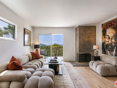 300 La Follette Dr, Los Angeles, CA, 90042