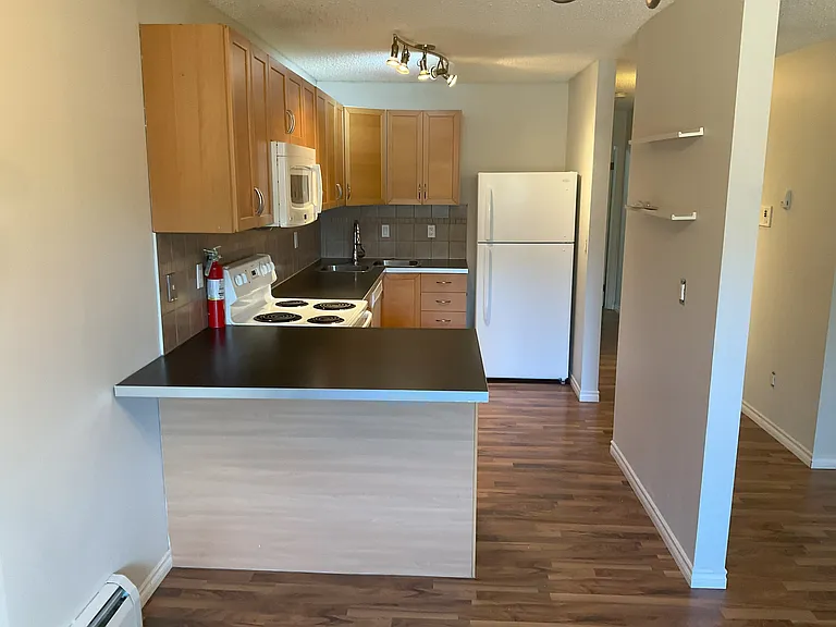 7915 112th Ave NW #102 — Photo 8