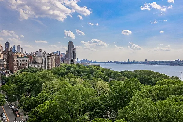 Rented by Citi Habitats | media 22