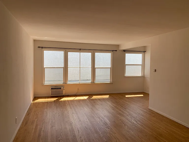 Magnolia Apartments — Photo 15