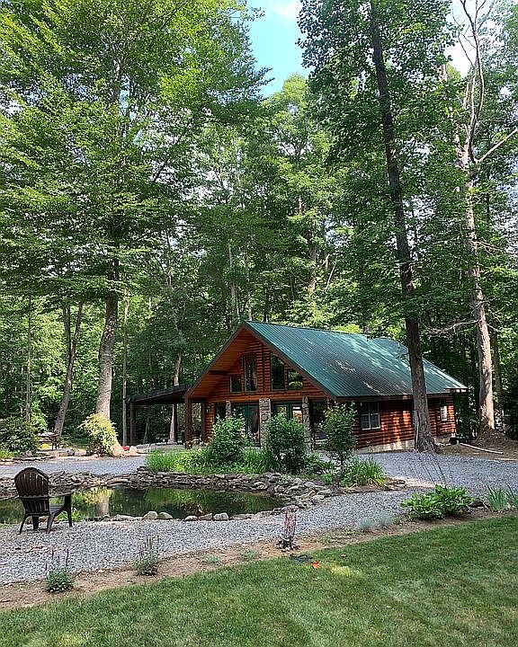 1st image of 402 Davis Creek Rd