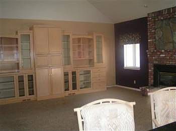 3rd image of 5022 Runway Dr