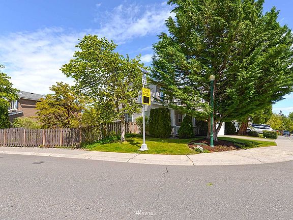 4th image of 6705 127th Pl SE