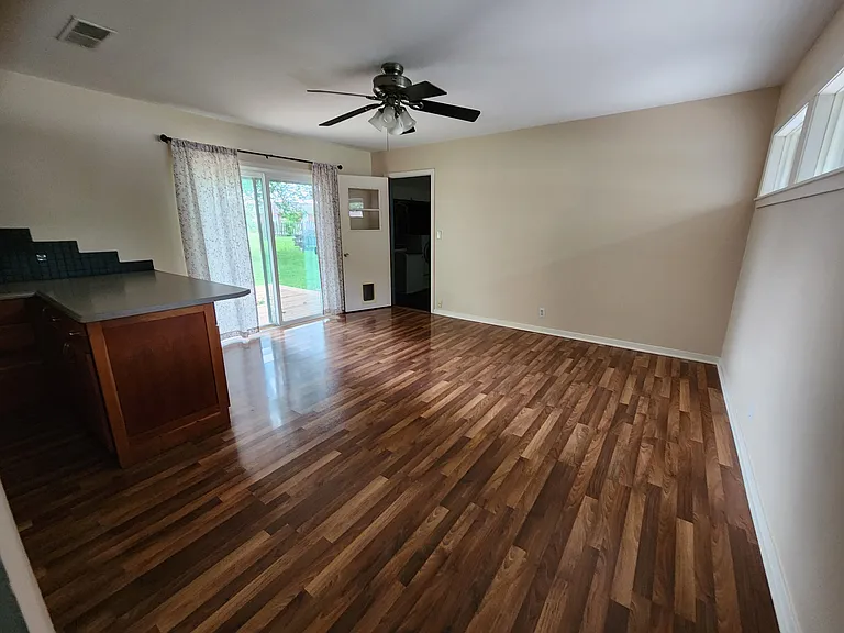 707 Normal St — Photo 6