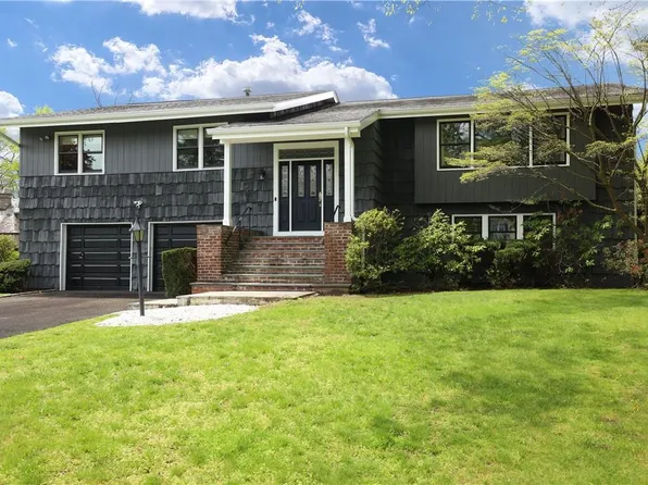145 Vaneck Drive, New Rochelle, NY 10804