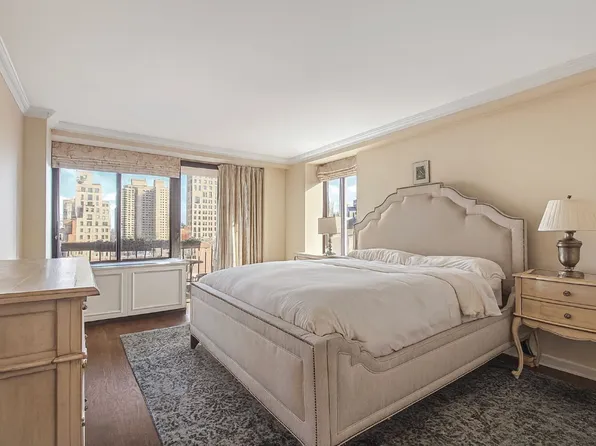 1441 Third Avenue image 5 of 9