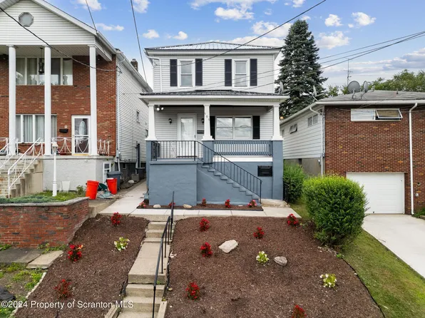 505 4th St, Dunmore, PA 18512