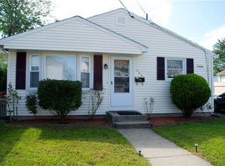 200 Sterry St, Pawtucket, RI 02860