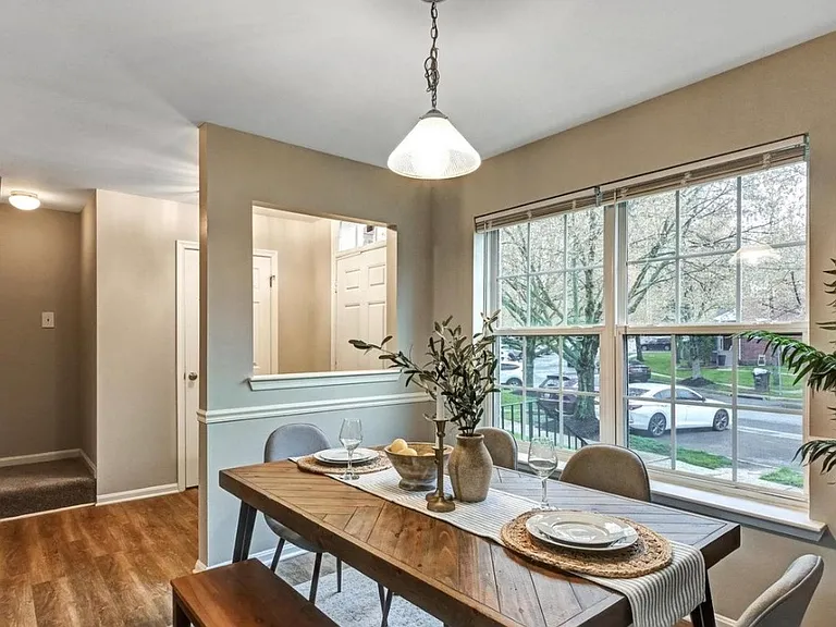 4954 Lockard Dr — Photo 2