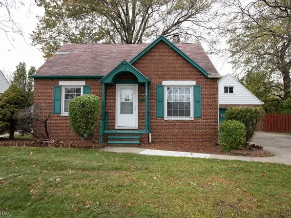 316 E 327th St, Willowick, OH 44095