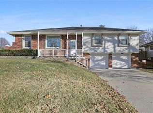 16607 Spring Valley Rd, Belton, MO 64012
