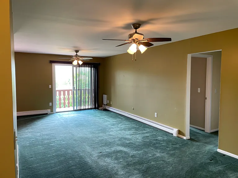 13 Skyline Dr #12 — Photo 5