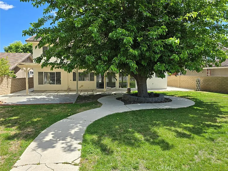 25317 Avenida Ronada — Photo 50