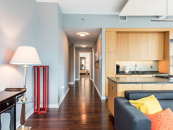 2nd image of 207 E 57th St APT 28B