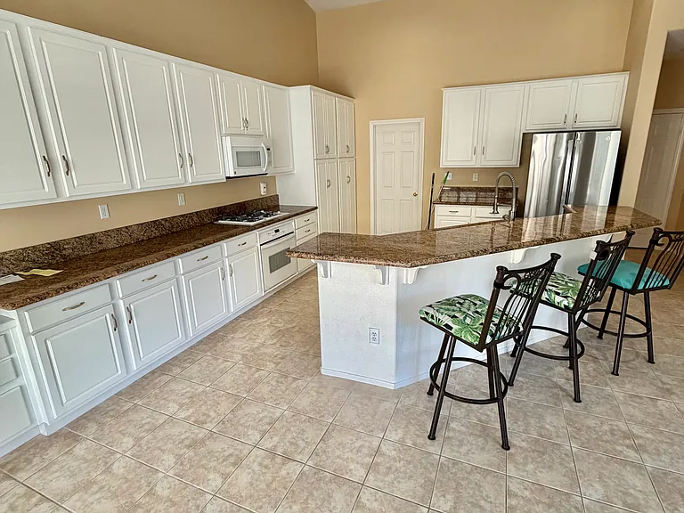 5552 Las Brisas Ter — Photo 6