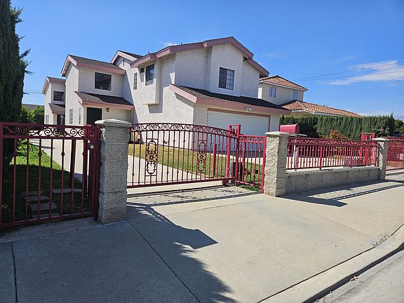 5th image of 3745 Strang Ave #1