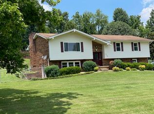 1110 Fall Creek Rd, Kingsport, TN 37664