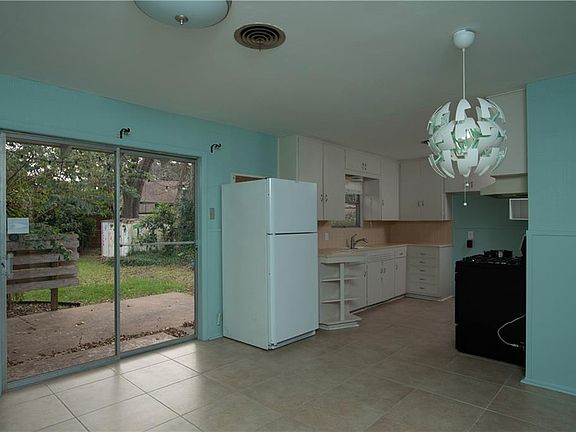 5th image of 5305 Ravensdale Ln