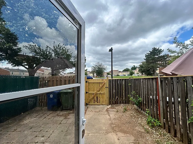 814 N Central Ave — Photo 6