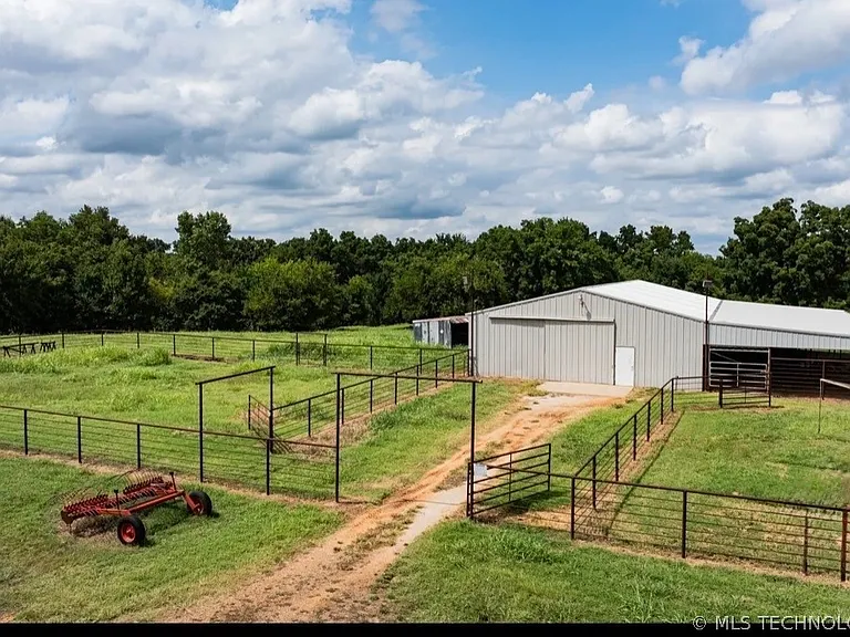 1537 Sooner Rock Rd — Photo 4