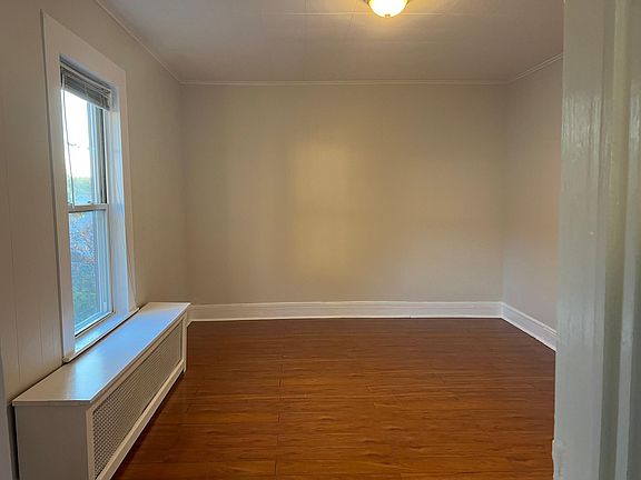3rd image of 29 Primrose St Floor 2