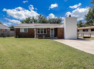 335 N Hillcrest Ave, Haysville, KS 67060