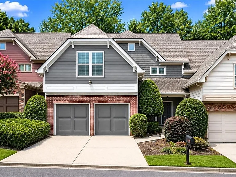 2540 Village Creek Lndg SE — Photo 1