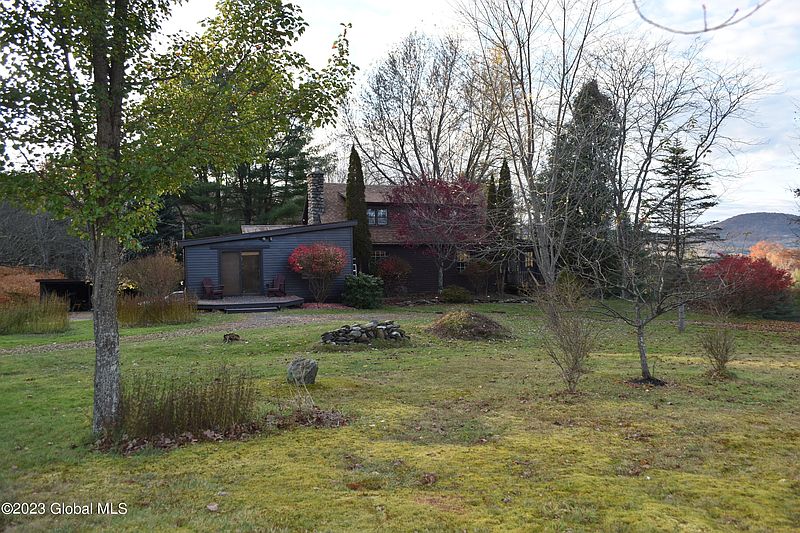 2nd image of 327 Presbyterian Hill Road