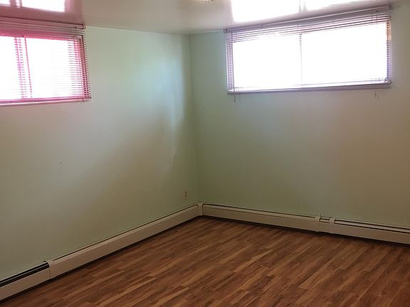 3rd image of 131 E Greenwood Ave #3