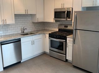 10210 S Walden Pkwy APT A2, Chicago, IL 60643
