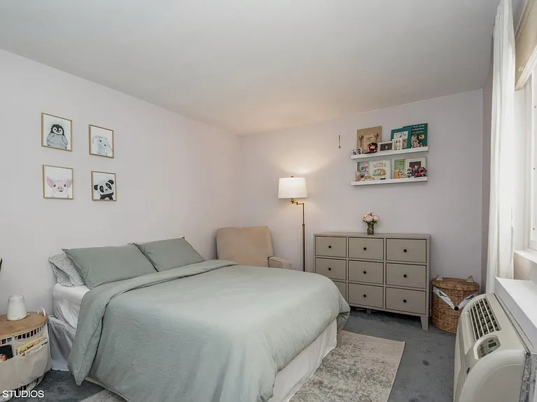 3732 N Pine Grove Ave #2BC — Photo 9