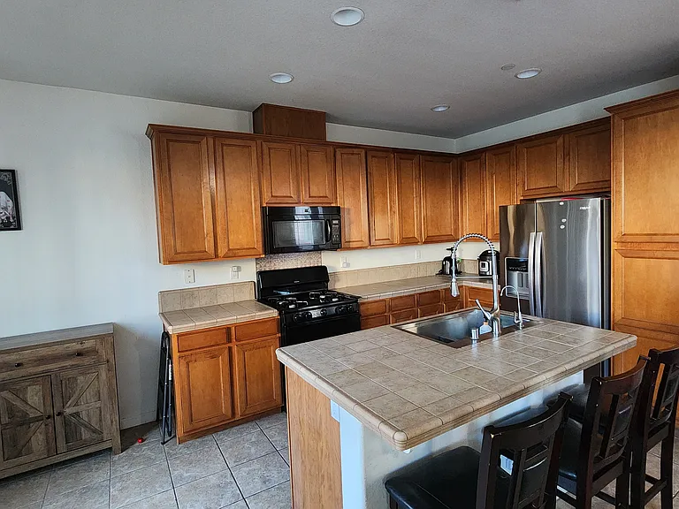403 Ferry Cir — Photo 6